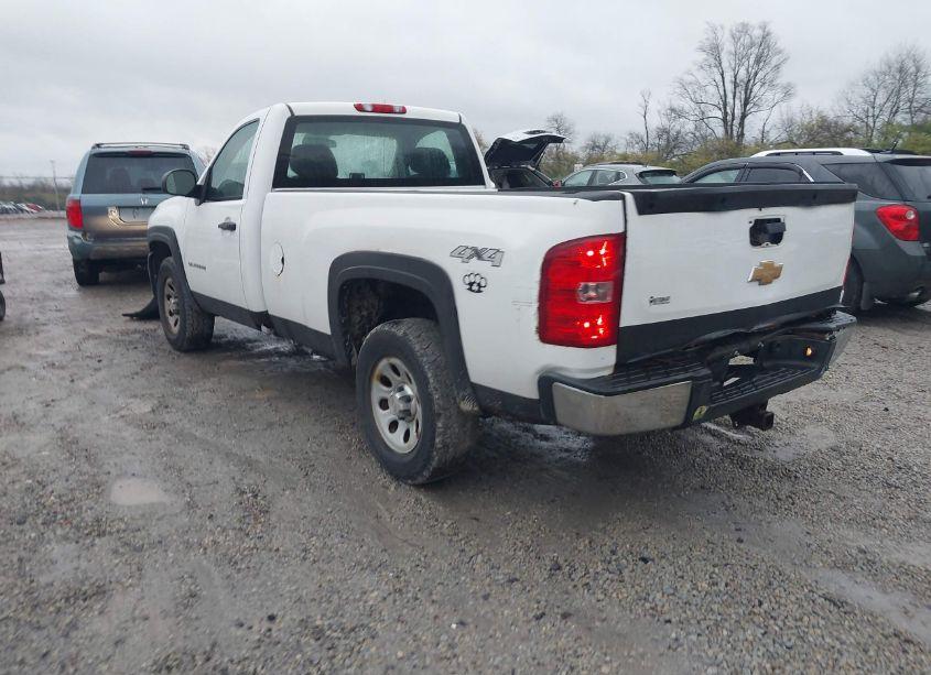 Photo 3 of 2013 Chevrolet Silverado 1500 WORK TRUCK (VIN 1GCNKPEX5DZ227684)
