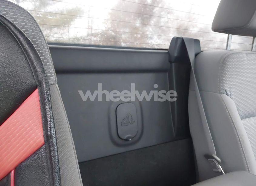 Photo 8 of 2014 Chevrolet Silverado 1500 1LT (VIN 1GCNKREC1EZ153402)