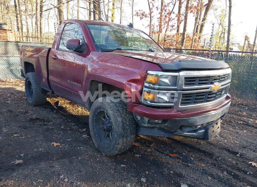 2015 Chevrolet Silverado 1500 2LT (VIN 1GCNKREC3FZ233348) main photo
