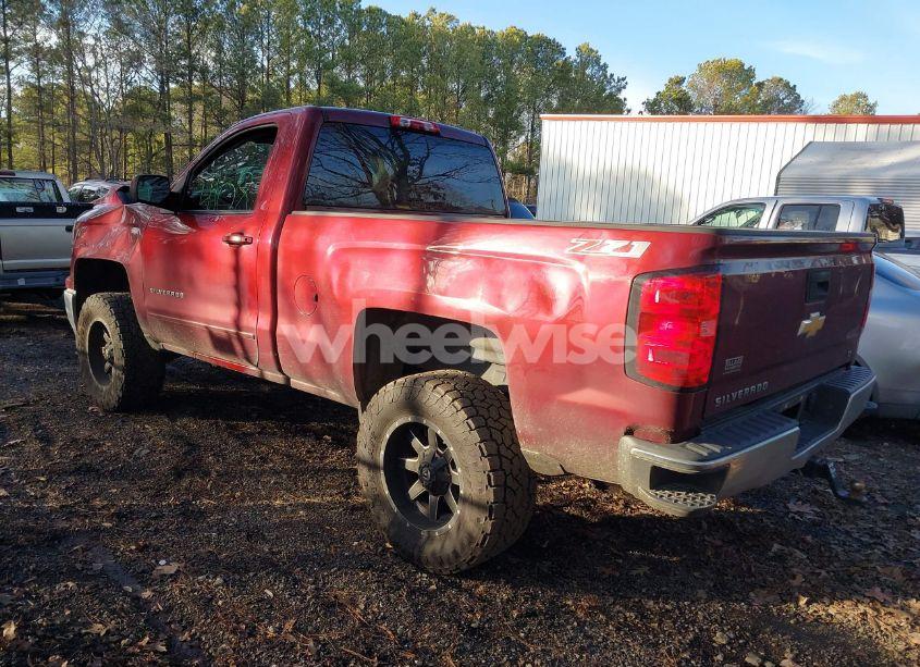 Photo 3 of 2015 Chevrolet Silverado 1500 2LT (VIN 1GCNKREC3FZ233348)