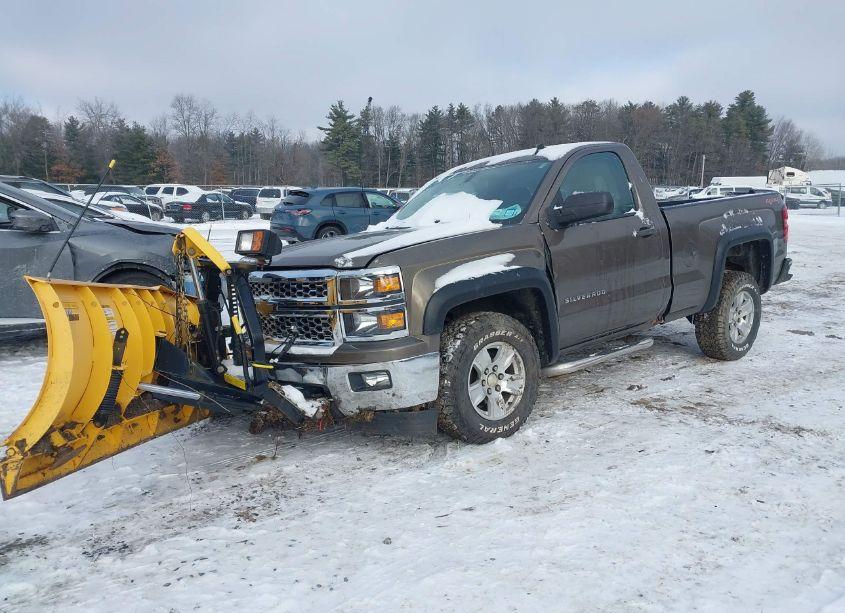 Photo 2 of 2014 Chevrolet Silverado 1500 1LT (VIN 1GCNKREC7EZ251124)