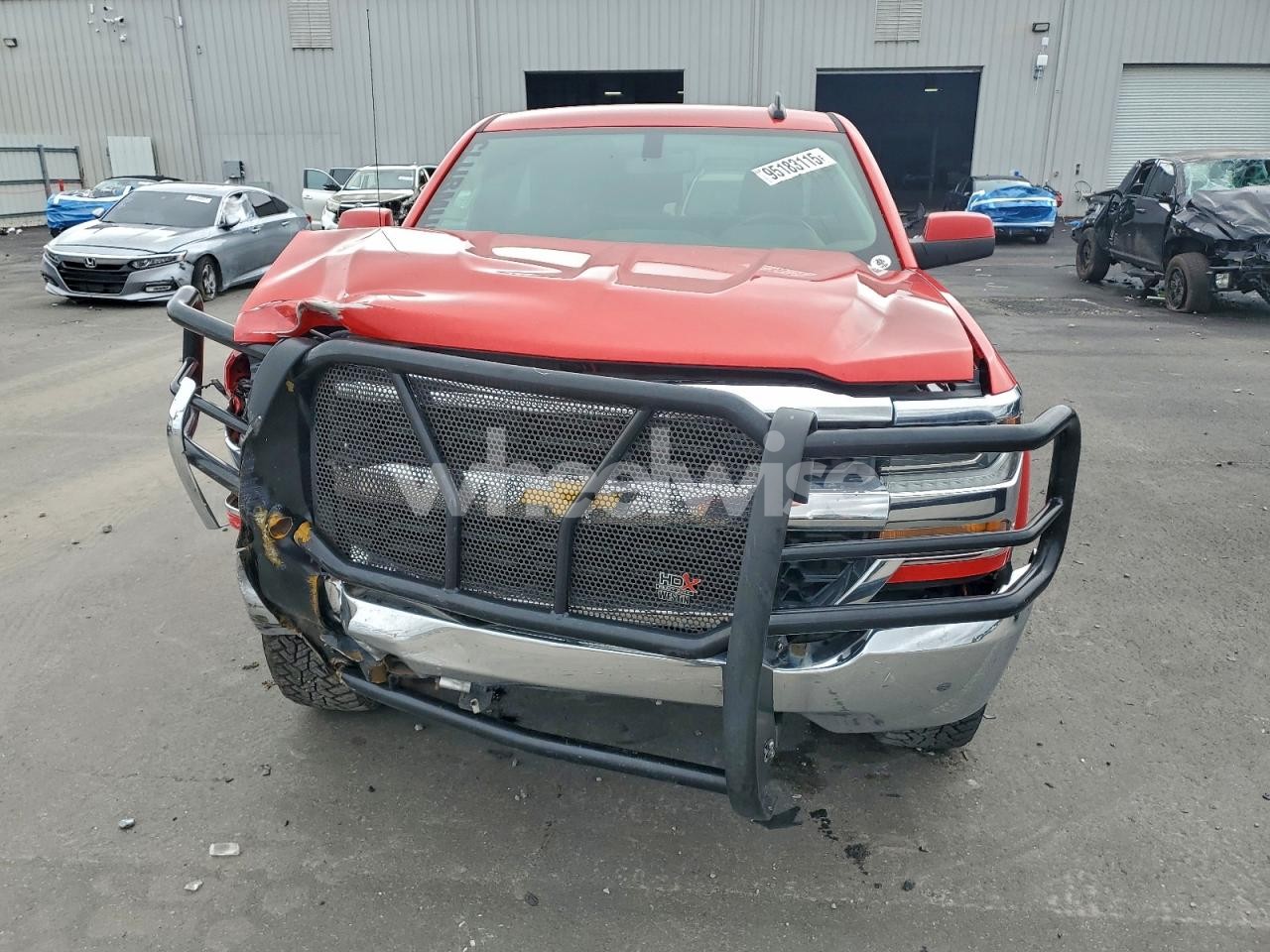 Photo 5 of 2018 CHEVROLET SILVERADO K1500 LT (VIN 1GCNKREC7JZ190819)