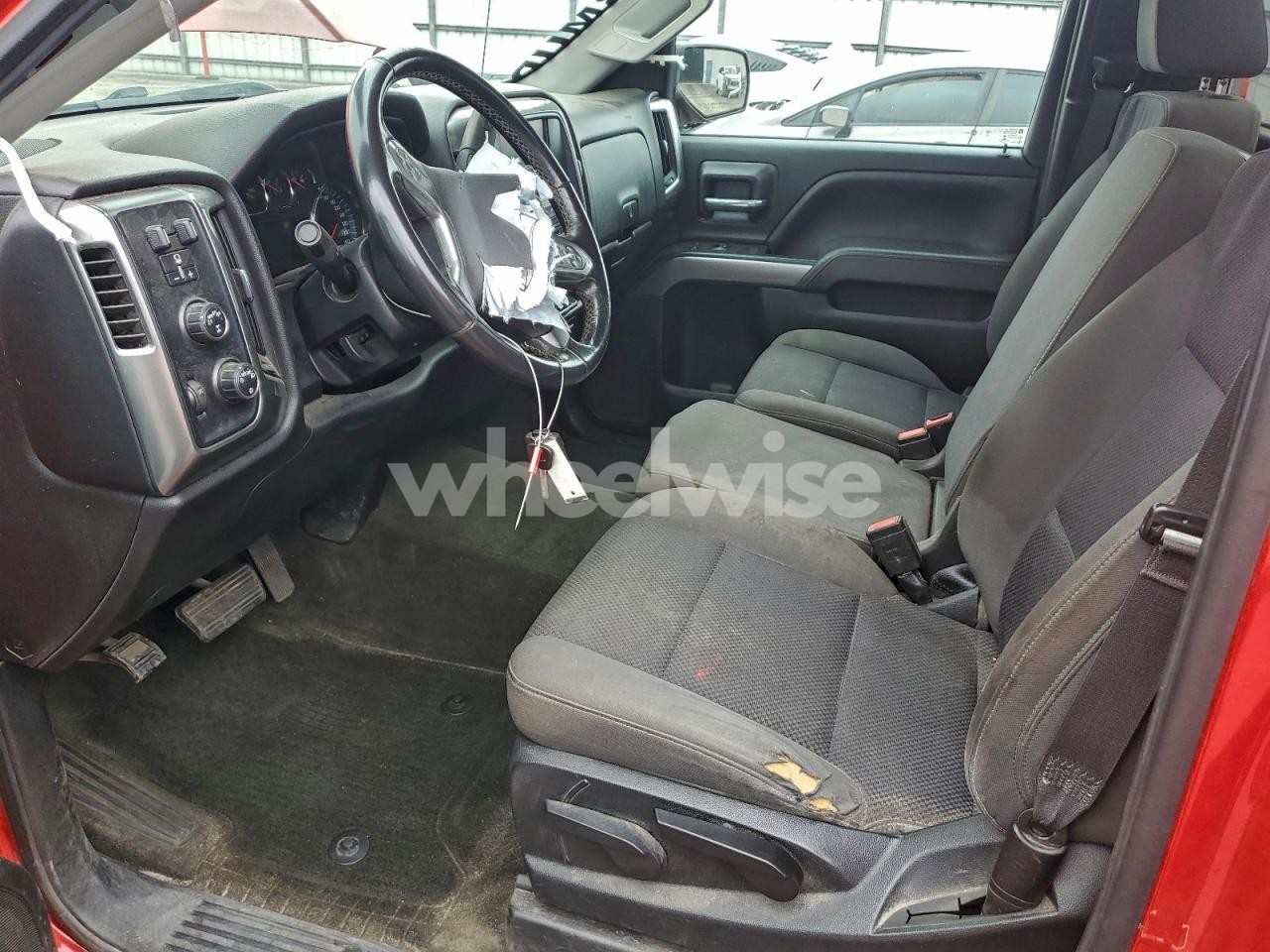 Photo 7 of 2018 CHEVROLET SILVERADO K1500 LT (VIN 1GCNKREC7JZ190819)