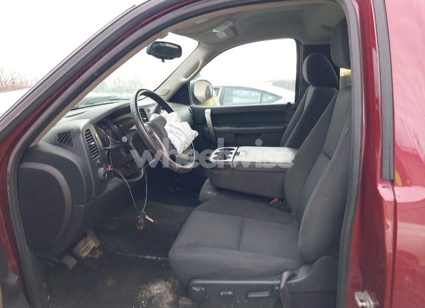 Photo 5 of 2013 Chevrolet Silverado 1500 LT (VIN 1GCNKSE01DZ168655)