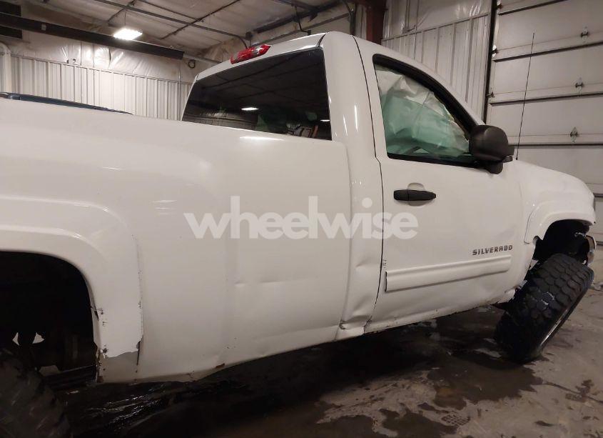 Photo 20 of 2013 Chevrolet Silverado 1500 LT (VIN 1GCNKSE02DZ169359)