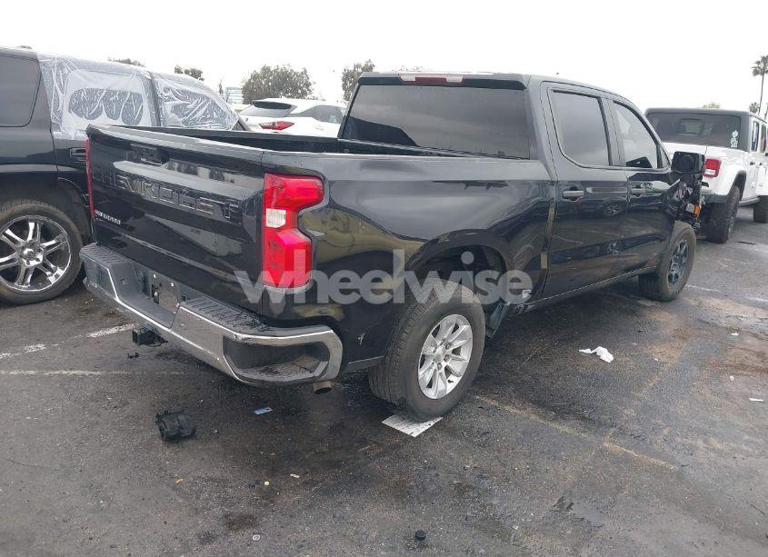 Photo 4 of 2022 Chevrolet Silverado 1500 2WD SHORT BED WT (VIN 1GCPAAEKXNZ620093)