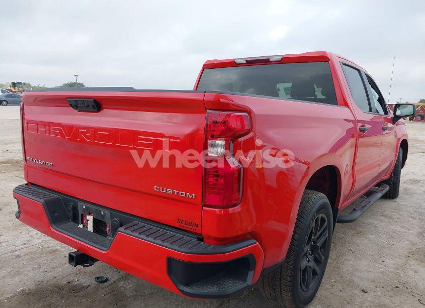 Photo 4 of 2022 Chevrolet Silverado 1500 2WD SHORT BED CUSTOM (VIN 1GCPABEK1NZ601597)