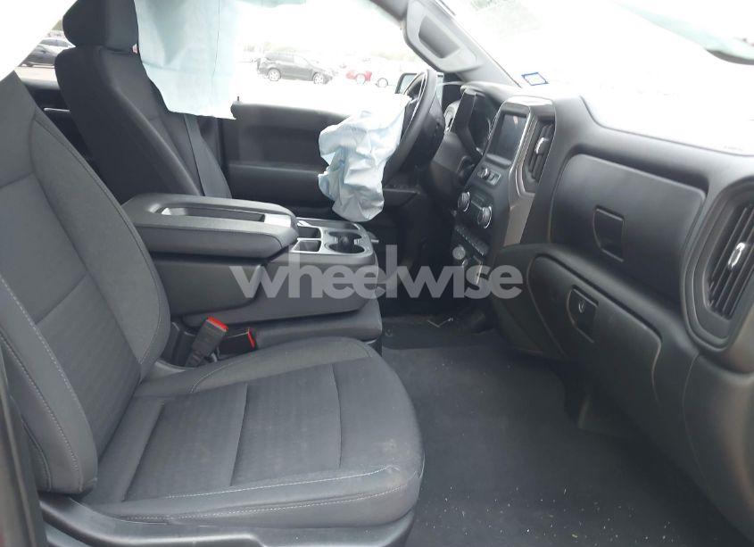 Photo 5 of 2022 Chevrolet Silverado 1500 2WD SHORT BED CUSTOM (VIN 1GCPABEK1NZ601597)
