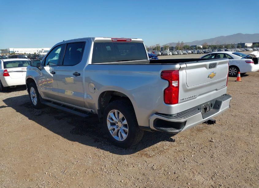 Photo 3 of 2022 Chevrolet Silverado 1500 2WD SHORT BED CUSTOM (VIN 1GCPABEK5NZ571682)