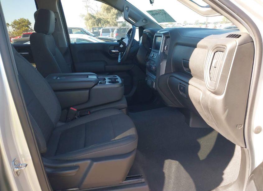 Photo 5 of 2022 Chevrolet Silverado 1500 2WD SHORT BED CUSTOM (VIN 1GCPABEK5NZ571682)