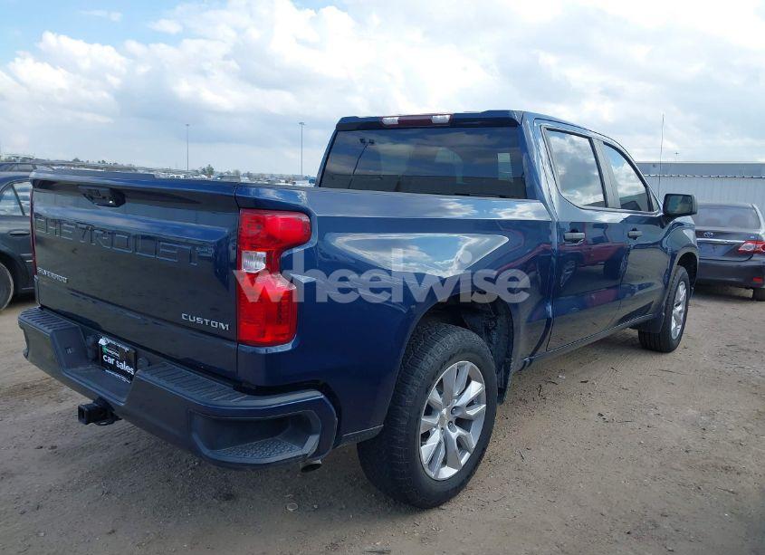 Photo 4 of 2022 Chevrolet Silverado 1500 2WD SHORT BED CUSTOM (VIN 1GCPABEK6NZ543535)