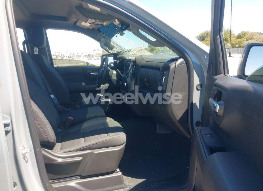 Photo 5 of 2024 Chevrolet Silverado 1500 (VIN 1GCPABEK7RZ406786)