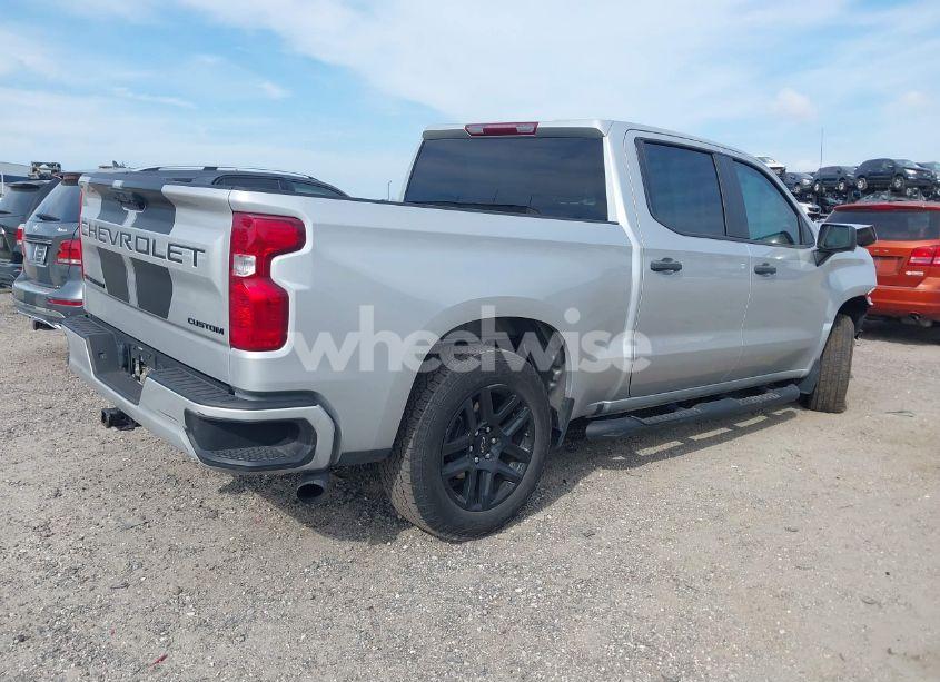 Photo 4 of 2022 Chevrolet Silverado 1500 2WD SHORT BED CUSTOM (VIN 1GCPABEK9NZ522341)