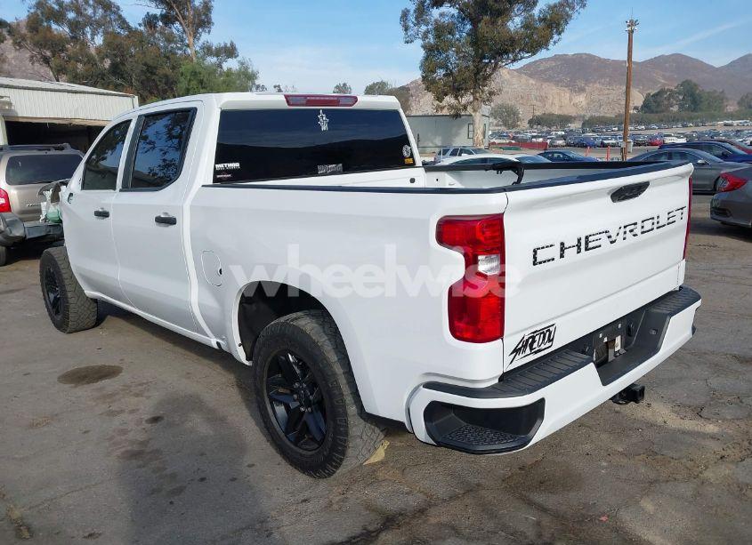 Photo 3 of 2022 Chevrolet Silverado 1500 2WD SHORT BED CUSTOM (VIN 1GCPABEK9NZ531217)