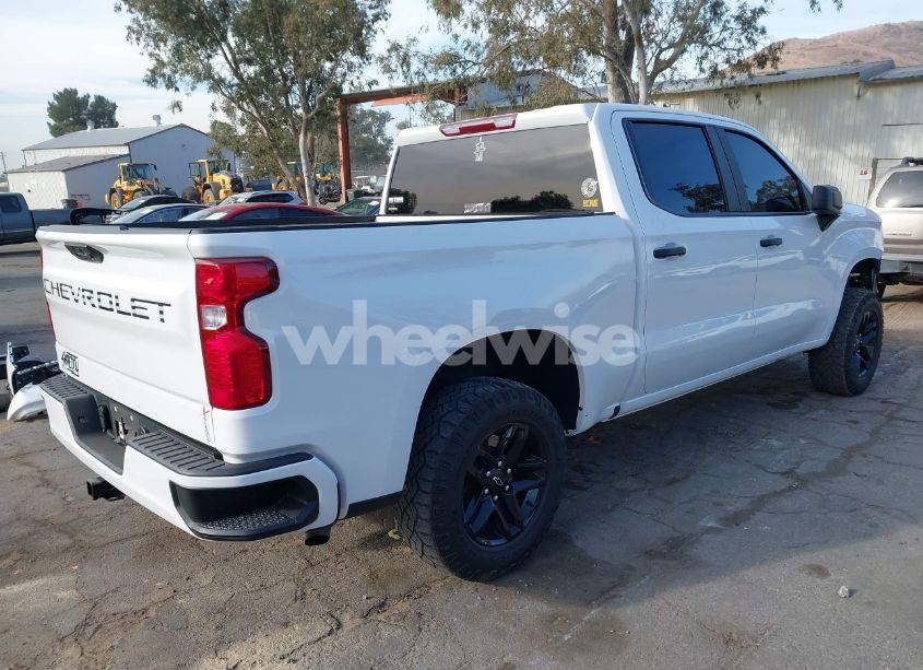 Photo 4 of 2022 Chevrolet Silverado 1500 2WD SHORT BED CUSTOM (VIN 1GCPABEK9NZ531217)