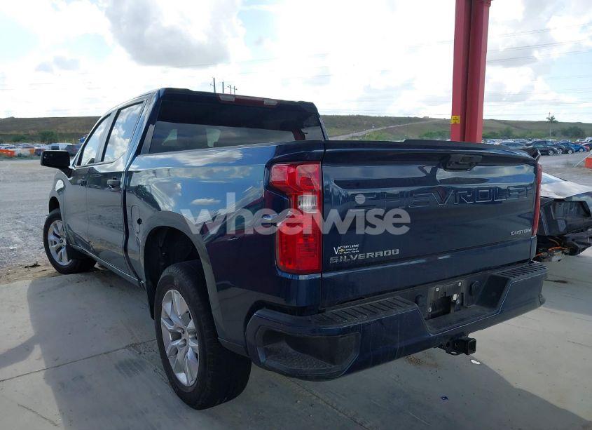 Photo 3 of 2022 Chevrolet Silverado 1500 2WD SHORT BED CUSTOM (VIN 1GCPABEK9NZ606935)