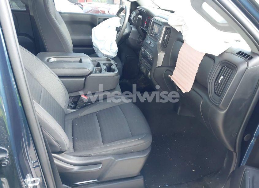 Photo 5 of 2022 Chevrolet Silverado 1500 2WD SHORT BED CUSTOM (VIN 1GCPABEK9NZ606935)