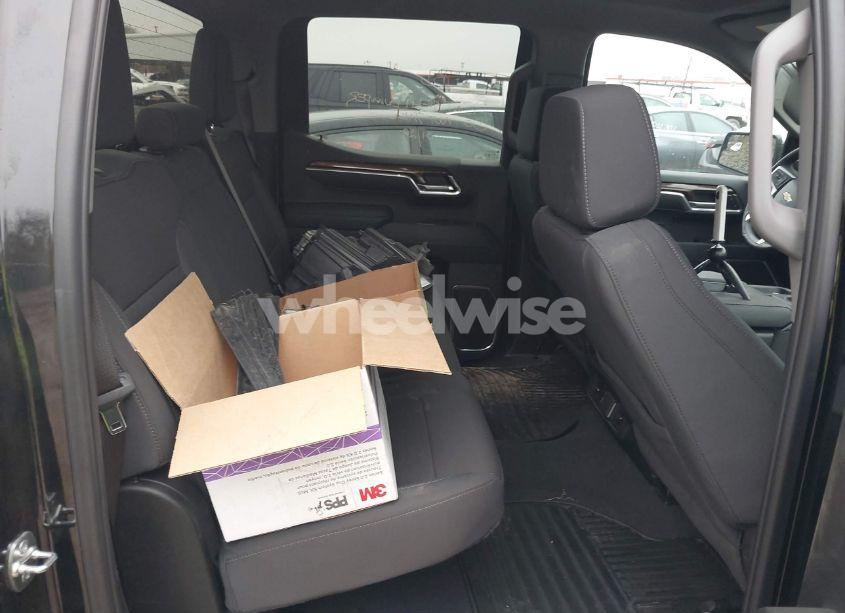 Photo 8 of 2025 Chevrolet Silverado 1500 2WD SHORT BED LT (VIN 1GCPACED2SZ128814)