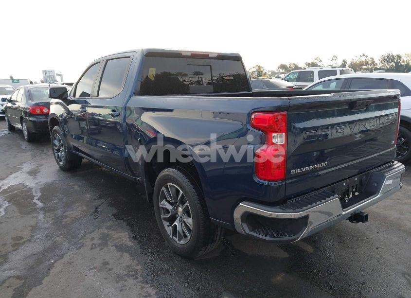 Photo 3 of 2022 Chevrolet Silverado 1500 2WD SHORT BED LT (VIN 1GCPACED4NZ526840)