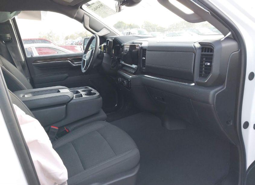 Photo 5 of 2024 Chevrolet Silverado 1500 2WD STANDARD BED LT (VIN 1GCPACED5RZ202544)