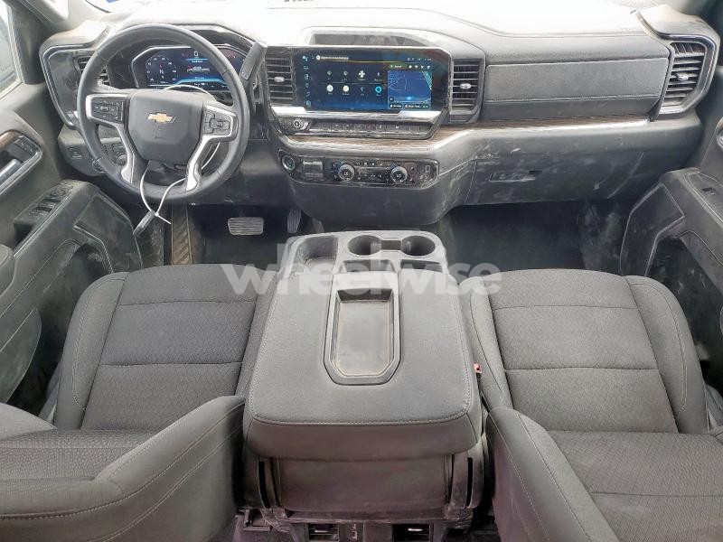 Photo 4 of 2025 CHEVROLET SILVERADO C1500 LT (VIN 1GCPACED5SZ130735)