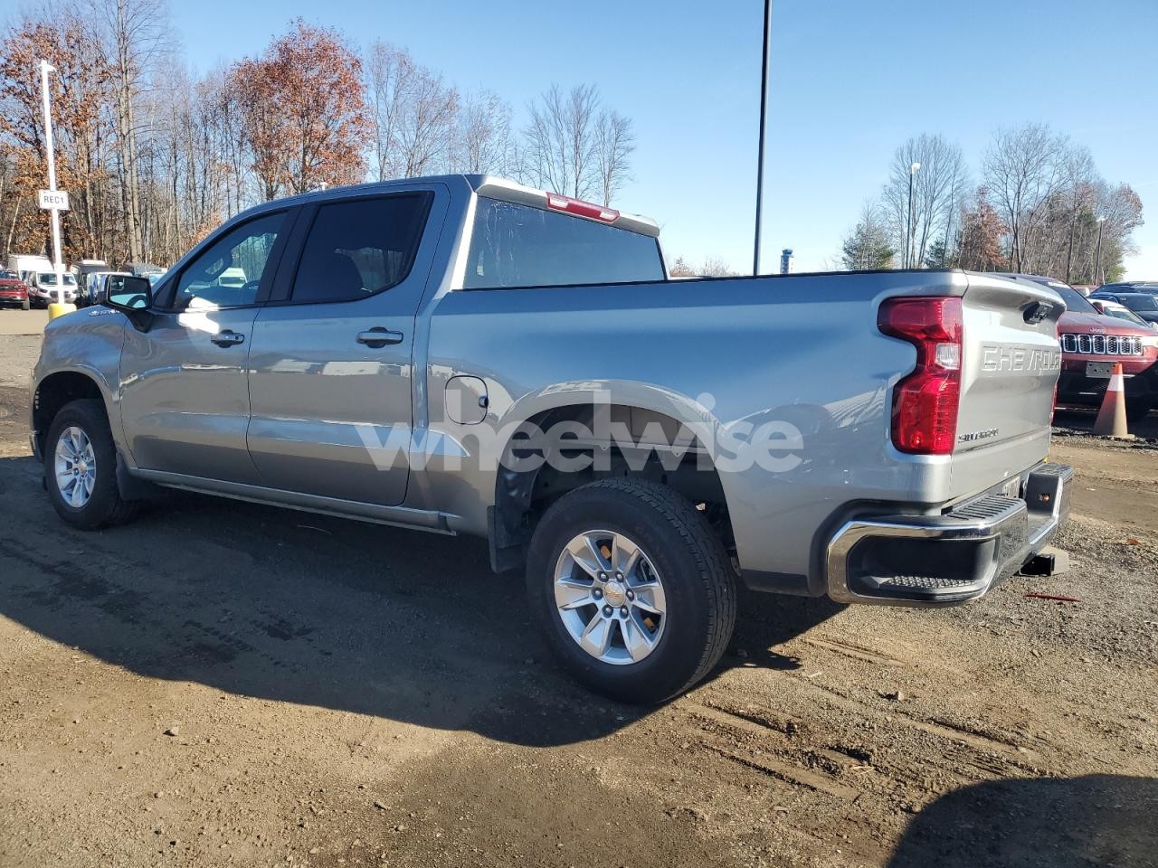 Photo 2 of 2025 CHEVROLET SILVERADO C1500 LT (VIN 1GCPACED6SZ131330)