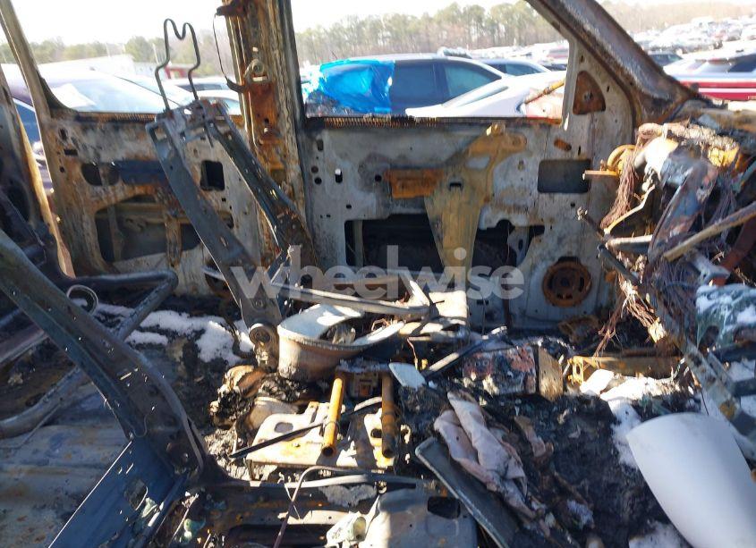 Photo 5 of 2024 Chevrolet Silverado 1500 2WD STANDARD BED LT (VIN 1GCPACED8RZ176800)