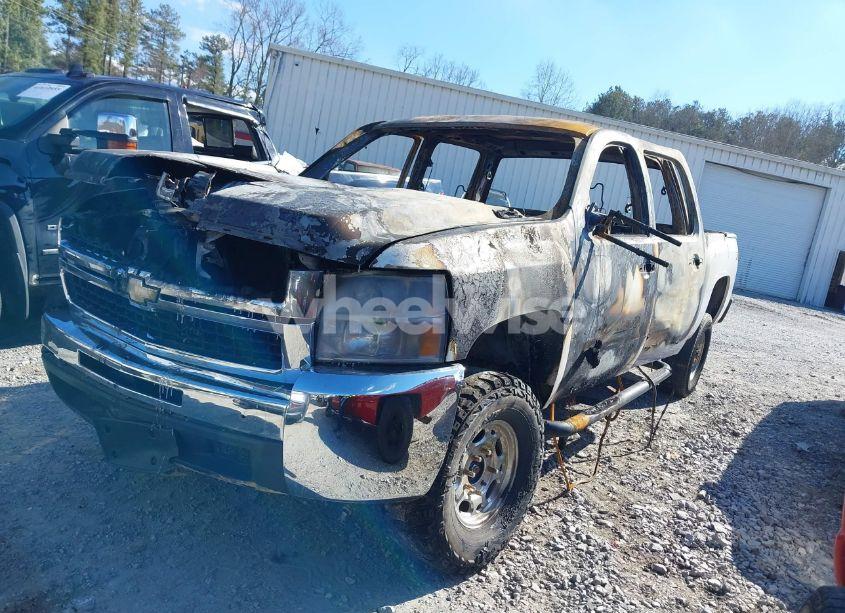 Photo 6 of 2024 Chevrolet Silverado 1500 2WD STANDARD BED LT (VIN 1GCPACED8RZ176800)