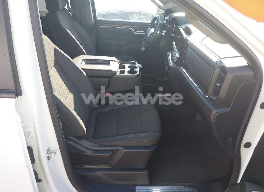 Photo 5 of 2025 Chevrolet Silverado 1500 2WD SHORT BED LT (VIN 1GCPACED9SZ121665)