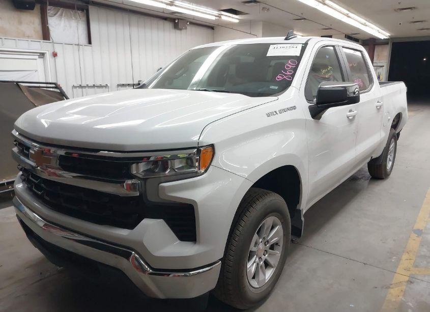 Photo 2 of 2025 Chevrolet Silverado 1500 2WD SHORT BED LT (VIN 1GCPACEDXSZ134909)