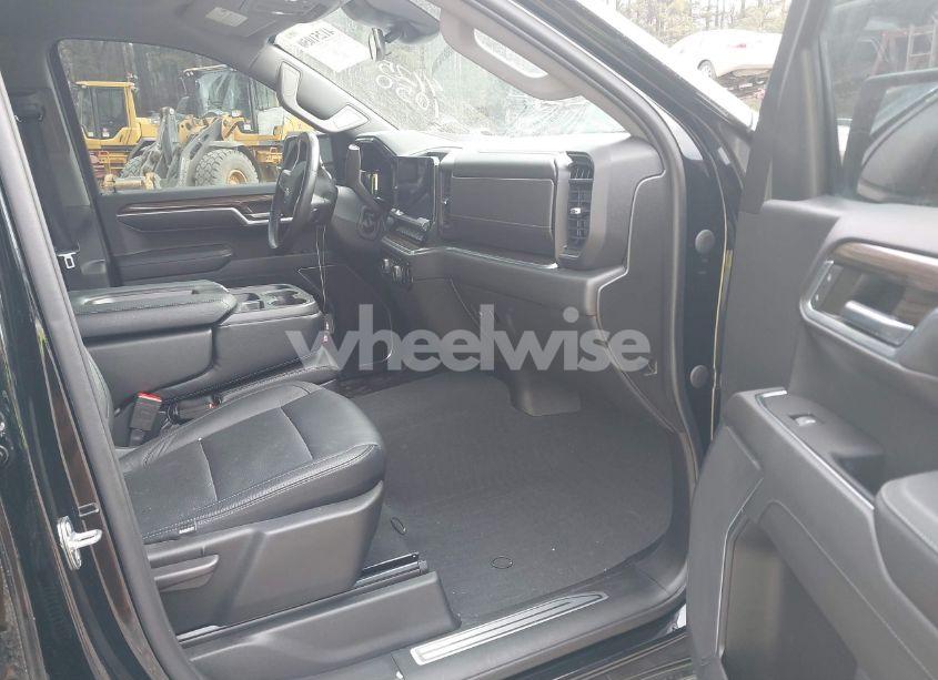 Photo 5 of 2022 Chevrolet Silverado 1500 2WD SHORT BED LT (VIN 1GCPACEK1NZ645881)