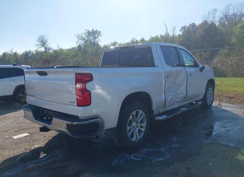 Photo 4 of 2022 Chevrolet Silverado 1500 2WD SHORT BED LTZ (VIN 1GCPAEET8NZ635305)