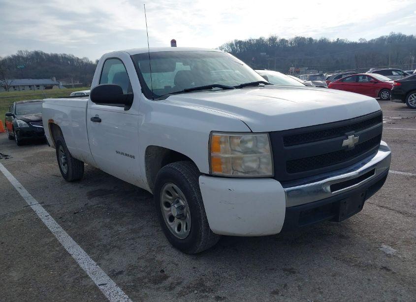 2010 Chevrolet Silverado C1500 (VIN 1GCPCPEA4AZ253707) main photo