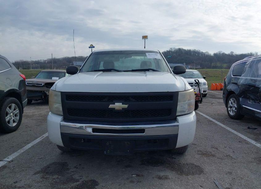 Photo 12 of 2010 Chevrolet Silverado C1500 (VIN 1GCPCPEA4AZ253707)