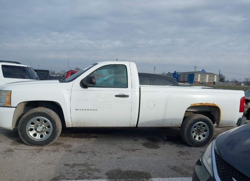 Photo 14 of 2010 Chevrolet Silverado C1500 (VIN 1GCPCPEA4AZ253707)