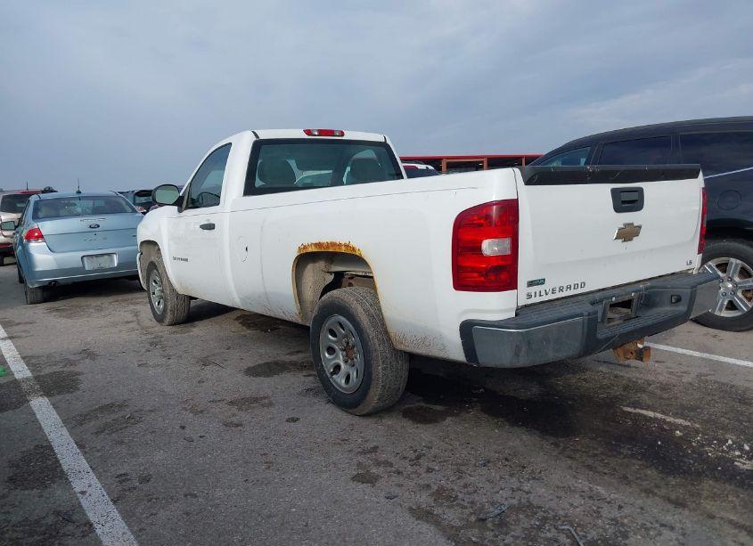 Photo 3 of 2010 Chevrolet Silverado C1500 (VIN 1GCPCPEA4AZ253707)