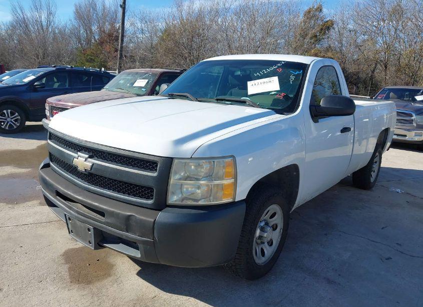 Photo 2 of 2010 Chevrolet Silverado 1500 WORK TRUCK (VIN 1GCPCPEX3AZ104581)