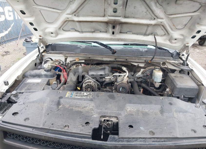 Photo 10 of 2010 Chevrolet Silverado 1500 WORK TRUCK (VIN 1GCPCPEXXAZ225513)