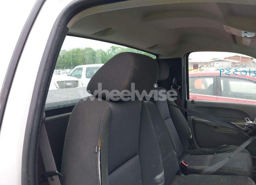 Photo 8 of 2010 Chevrolet Silverado 1500 WORK TRUCK (VIN 1GCPCPEXXAZ225513)