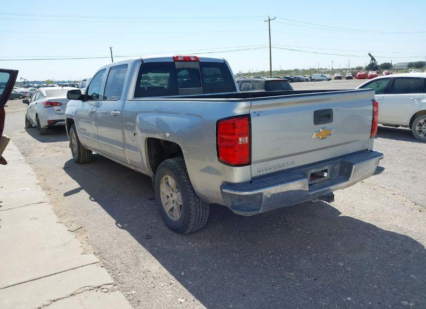 Photo 3 of 2018 Chevrolet Silverado 1500 1LT (VIN 1GCPCREC0JF129450)