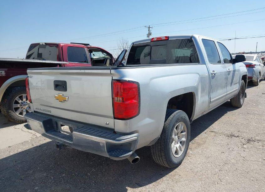 Photo 4 of 2018 Chevrolet Silverado 1500 1LT (VIN 1GCPCREC0JF129450)