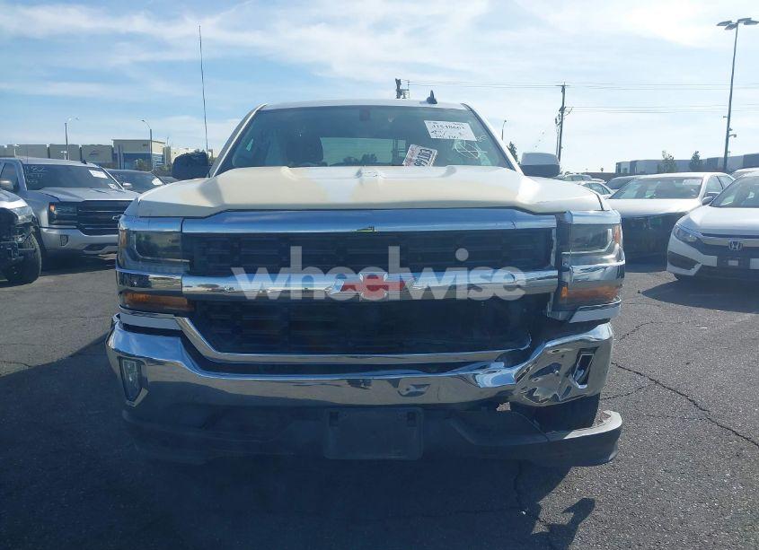 Photo 12 of 2018 Chevrolet Silverado 1500 1LT (VIN 1GCPCREC7JF152191)