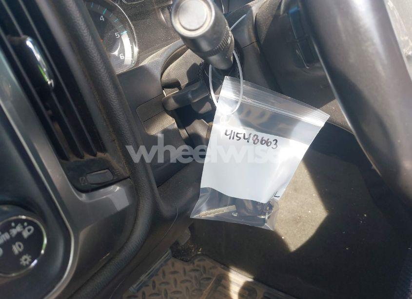 Photo 17 of 2018 Chevrolet Silverado 1500 1LT (VIN 1GCPCREC7JF152191)