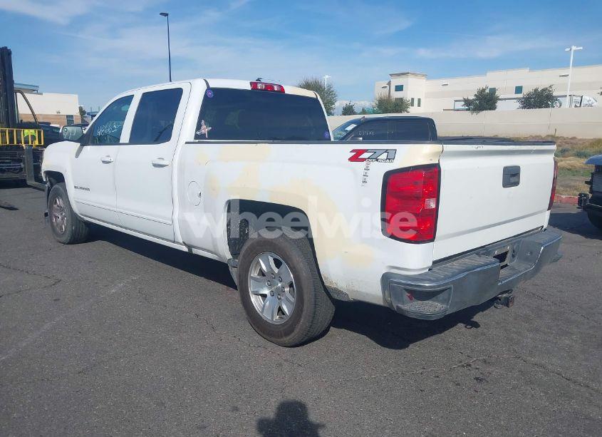 Photo 3 of 2018 Chevrolet Silverado 1500 1LT (VIN 1GCPCREC7JF152191)