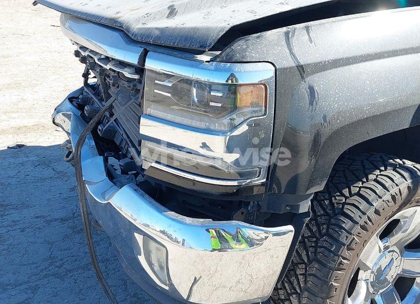 Photo 6 of 2018 Chevrolet Silverado 1500 1LZ (VIN 1GCPCSEC4JF113310)