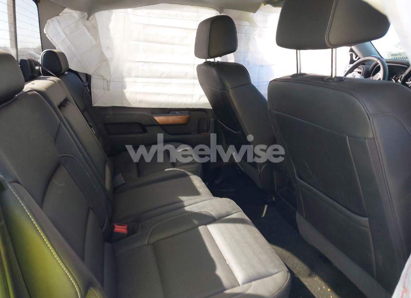 Photo 8 of 2018 Chevrolet Silverado 1500 1LZ (VIN 1GCPCSEC4JF113310)