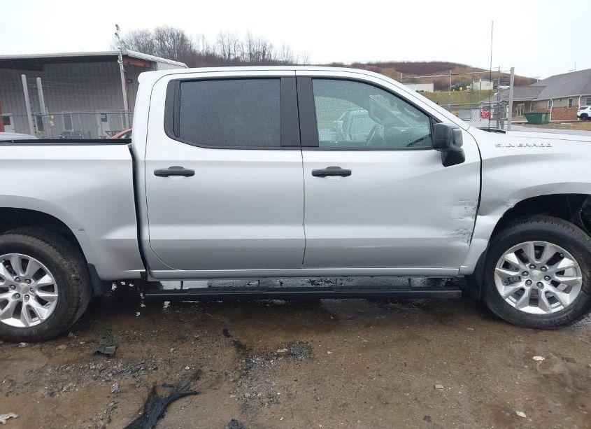 Photo 13 of 2022 Chevrolet Silverado 1500 4WD SHORT BED CUSTOM (VIN 1GCPDBEK0NZ525815)