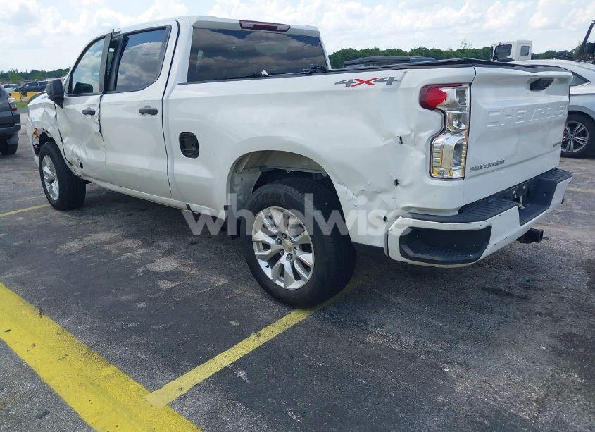Photo 3 of 2022 Chevrolet Silverado 1500 4WD STANDARD BED CUSTOM (VIN 1GCPDBEK1NZ505511)
