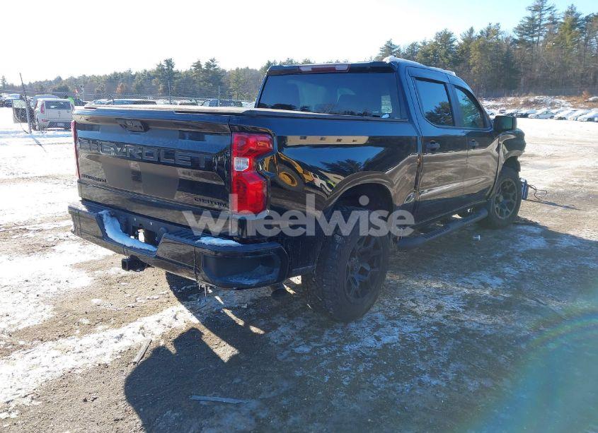 Photo 4 of 2022 Chevrolet Silverado 1500 4WD SHORT BED CUSTOM (VIN 1GCPDBEK1NZ512152)
