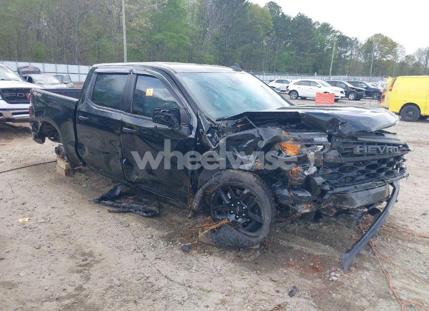 2022 Chevrolet Silverado 1500 4WD SHORT BED CUSTOM (VIN 1GCPDBEK1NZ559844) main photo